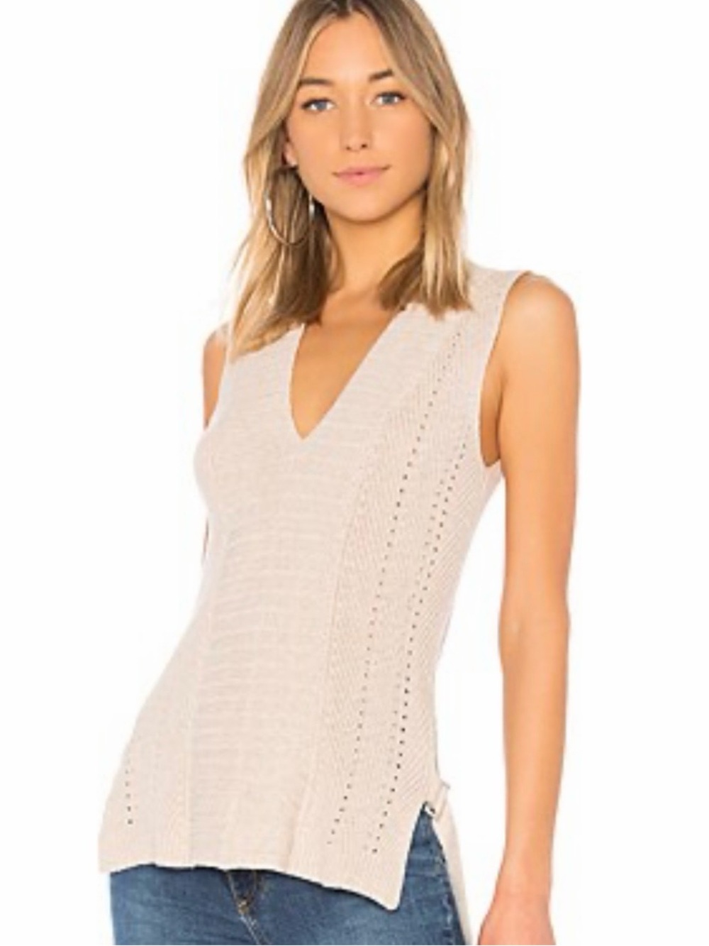 525 AMERICA V neck sleeveless pullover in sand color